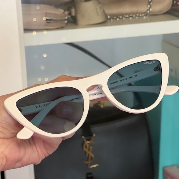 Like new! - Picture 3 of 3